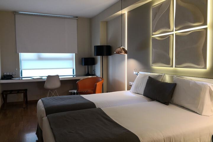 Room 35 of 112