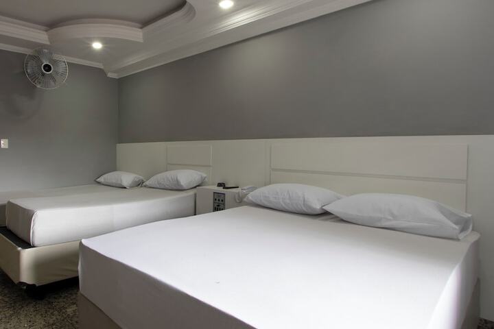 Room 43 of 76