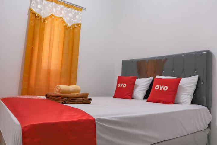 Room 8 of 16