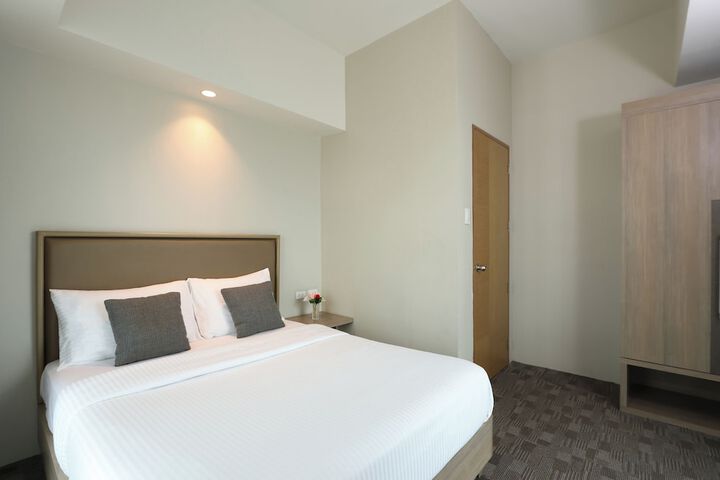 Room 15 of 63