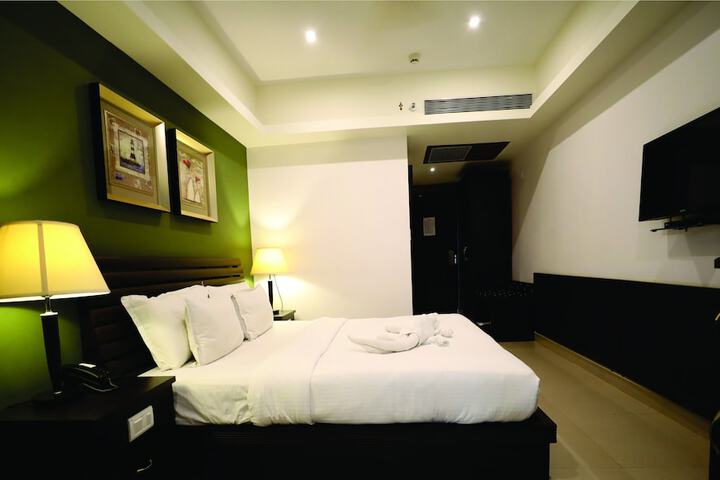 Room 19 of 81