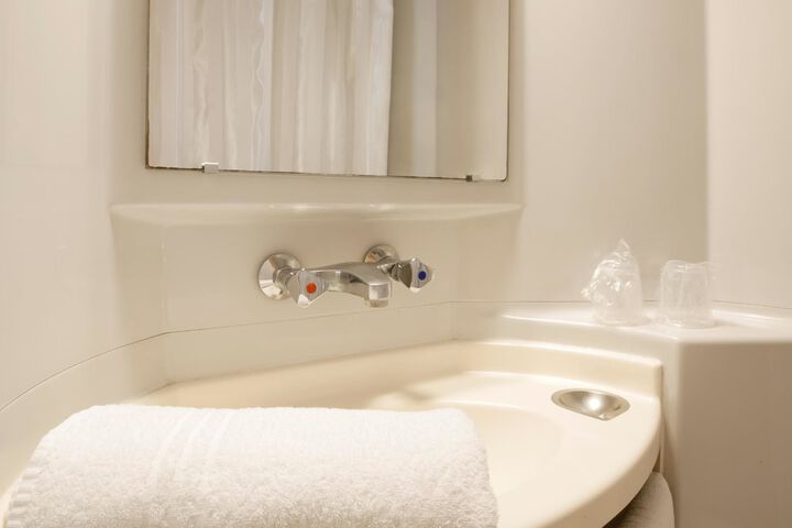 Room 14 of 24