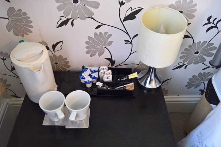 Breakfast/Coffee Service 9 of 32