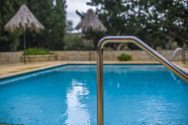 Pools & Facilities