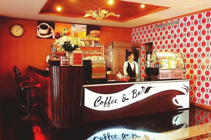 Coffee shop