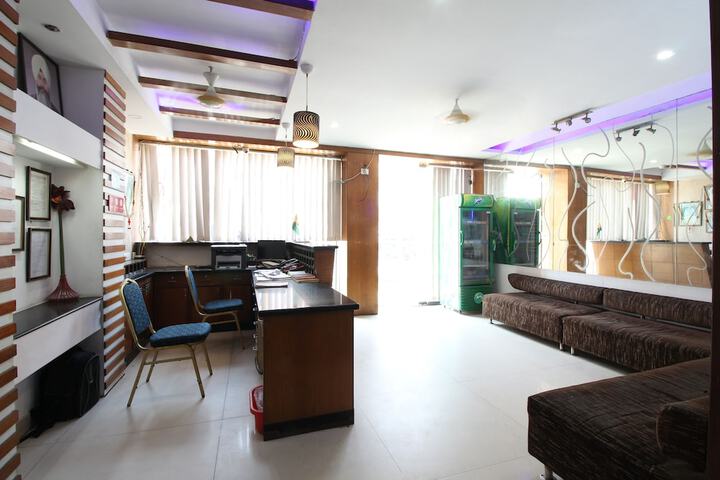 Reception hall