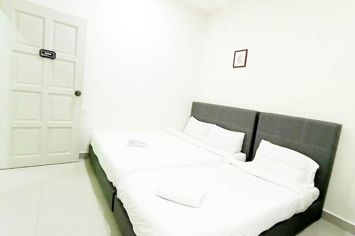 Room 9 of 45