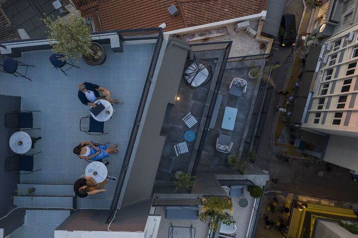 Hotel 94 of 100