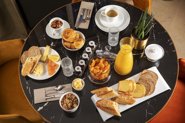 Breakfast/Coffee Service 79 of 86