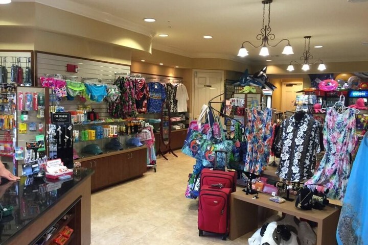 Gift Shop 106 of 131