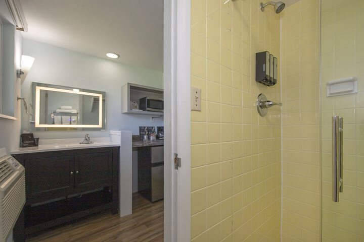 Room 62 of 125