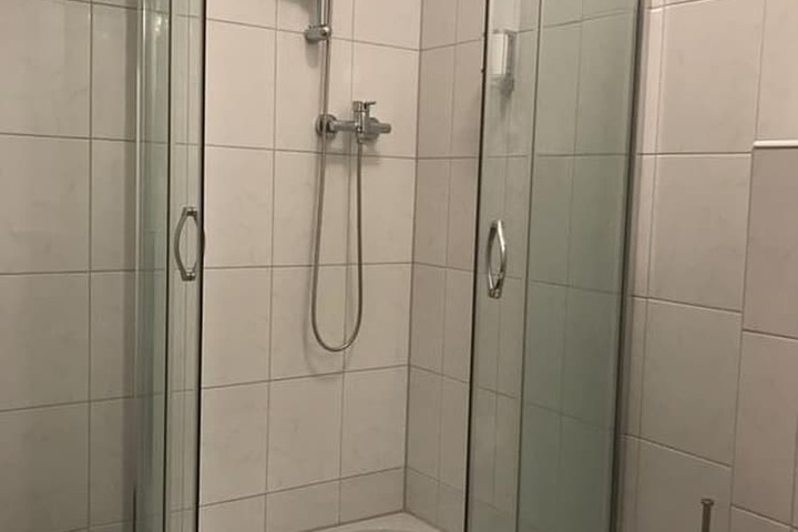 Room 10 of 10