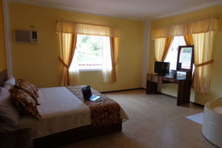 Room 32 of 53