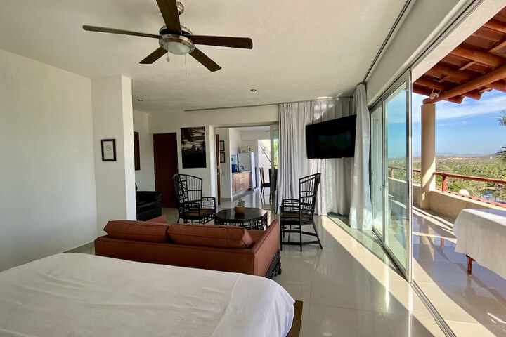 Room 9 of 21