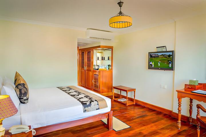 Room 18 of 63