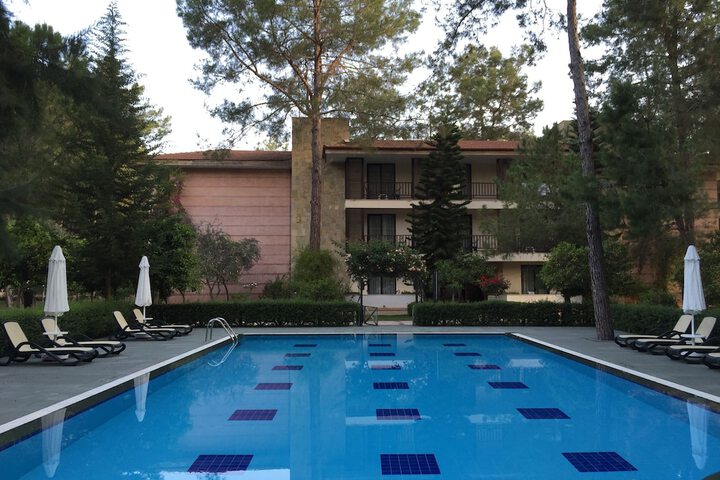 Pools & Facilities