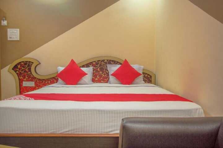 Room 8 of 23