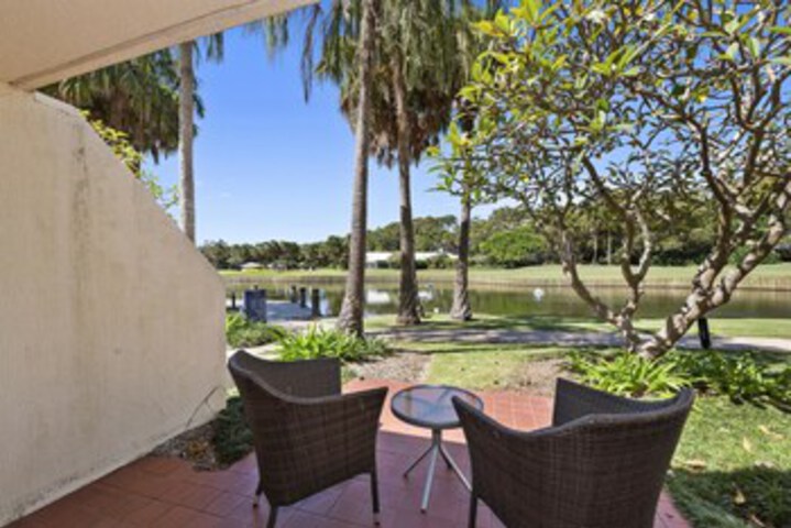 Terrace/Patio 4 of 18