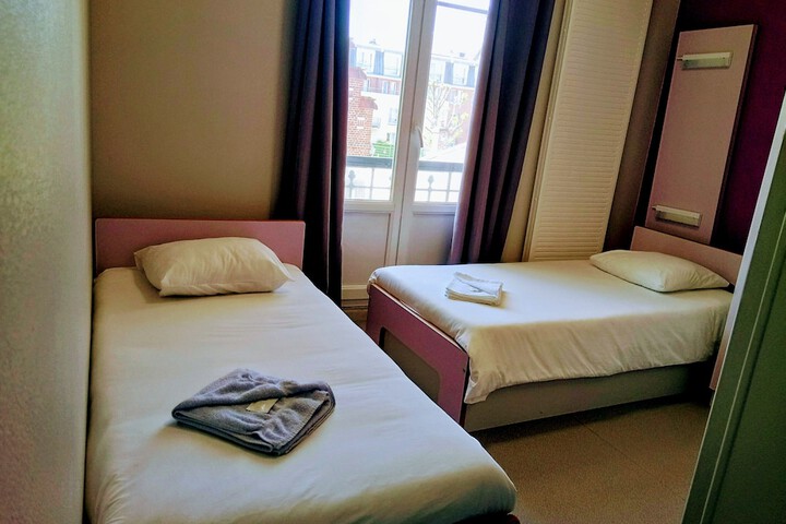 Room 7 of 48