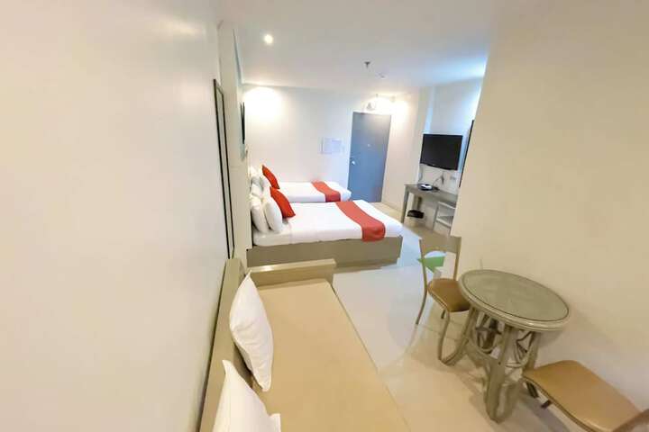 Room 19 of 62