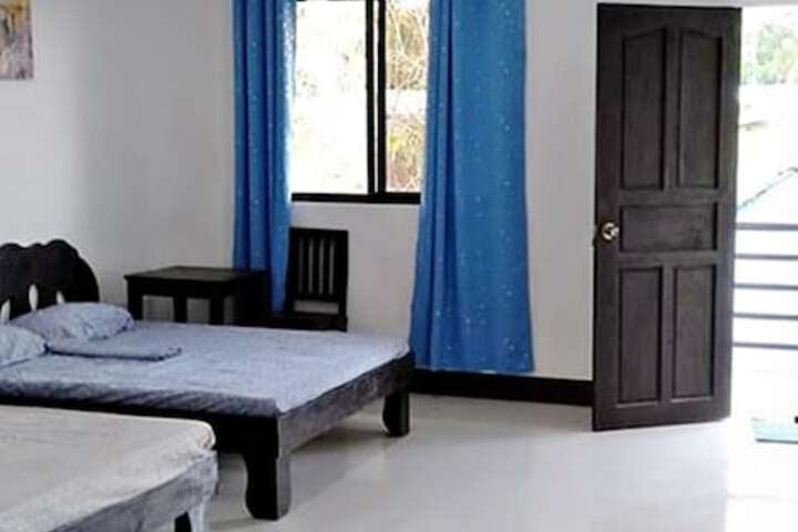 Room 9 of 19