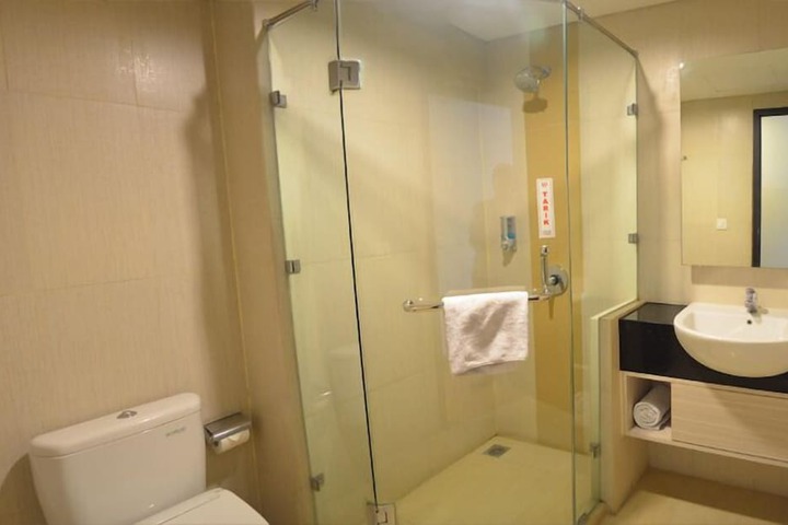 Room 16 of 41