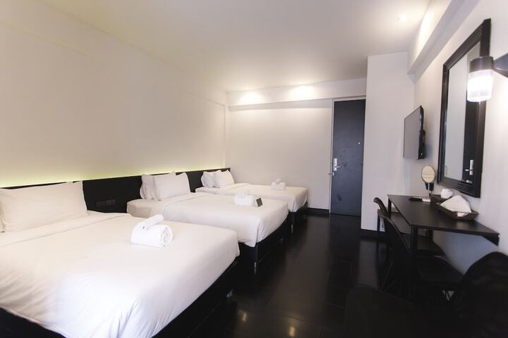Room 18 of 74