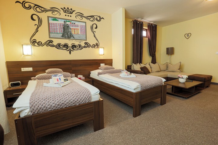 Room 7 of 31
