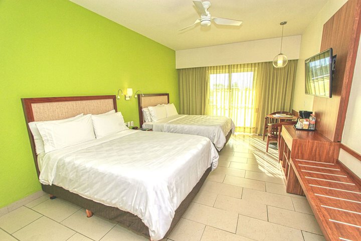 Room 16 of 72