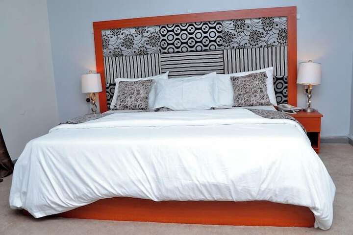 Room 10 of 49