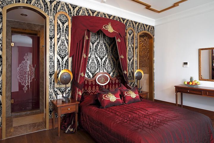 Room 56 of 273