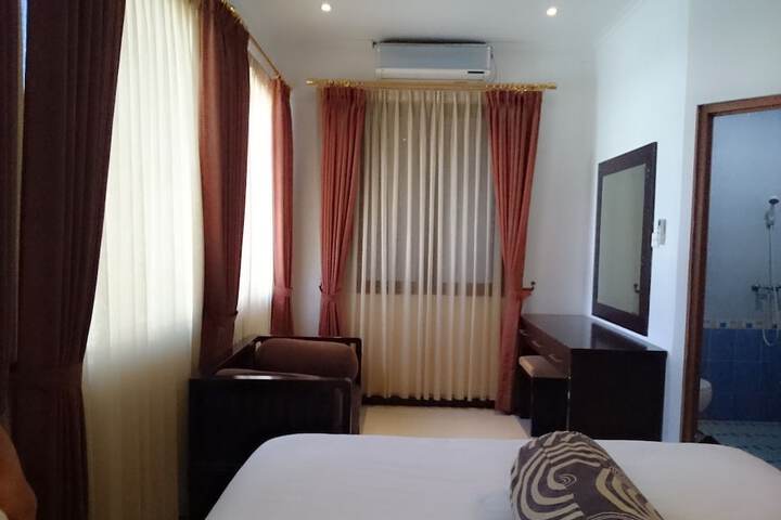 Room 29 of 37