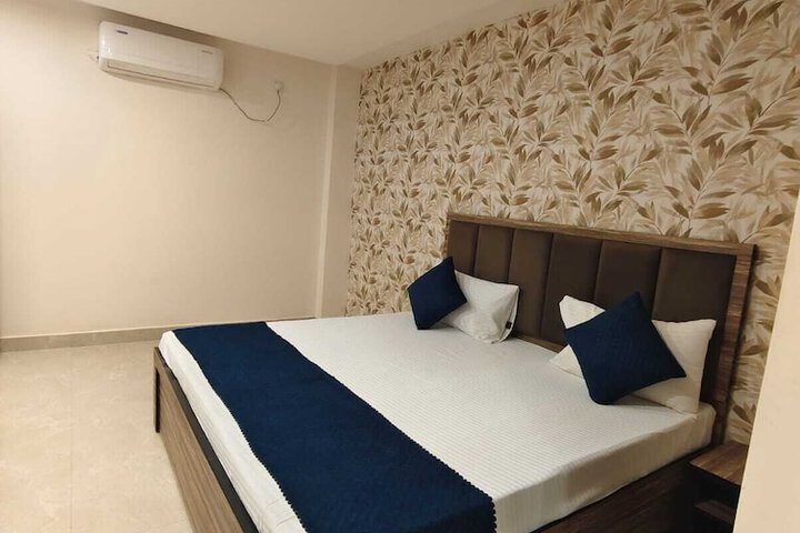 Room 12 of 88