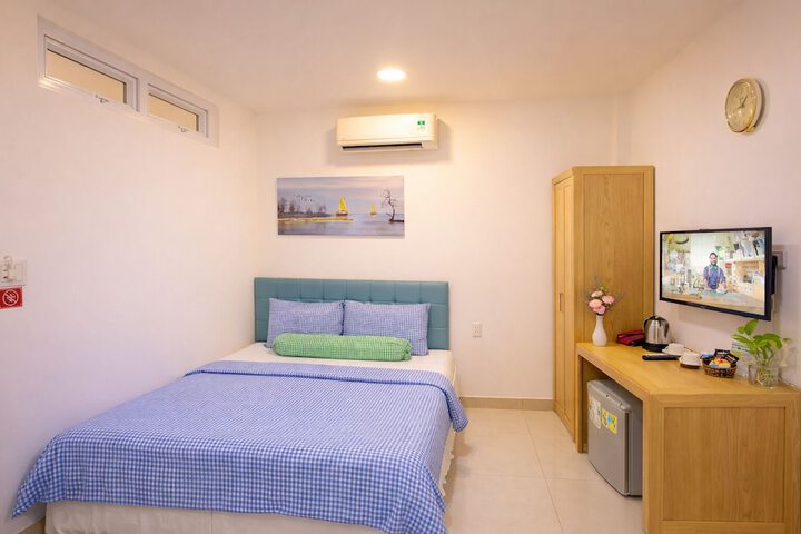 Room 17 of 30