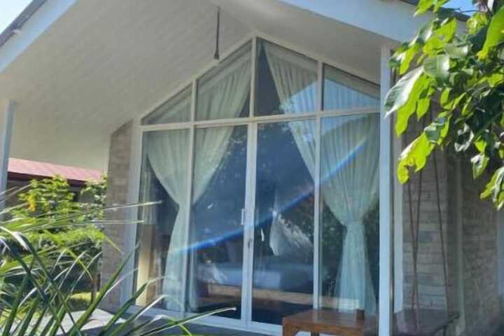 Room 7 of 28