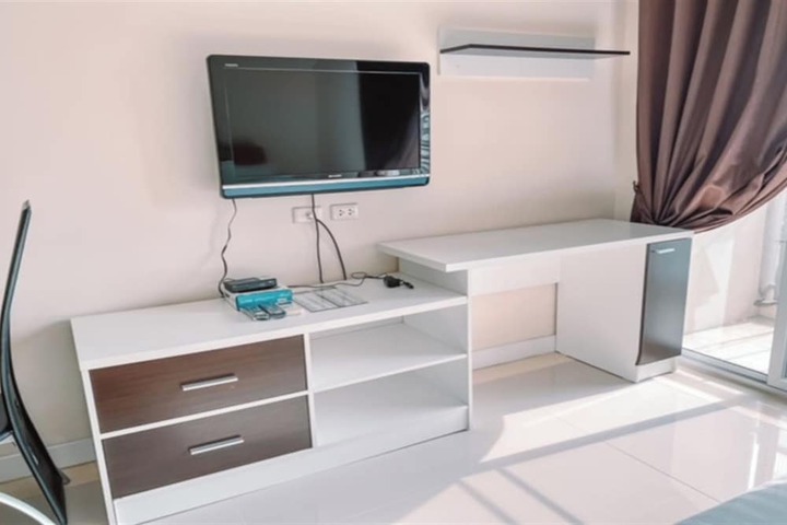 Room 7 of 84