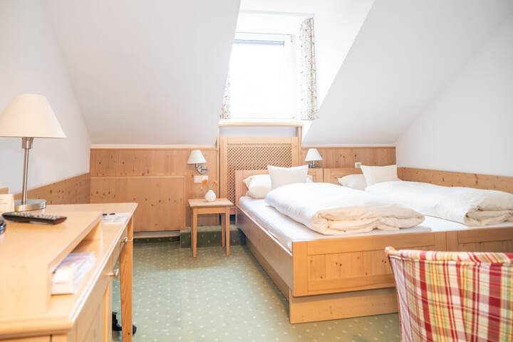 Room 7 of 41