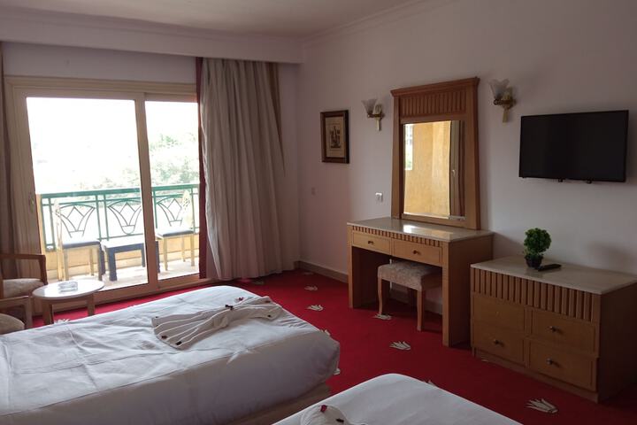 Room 15 of 109