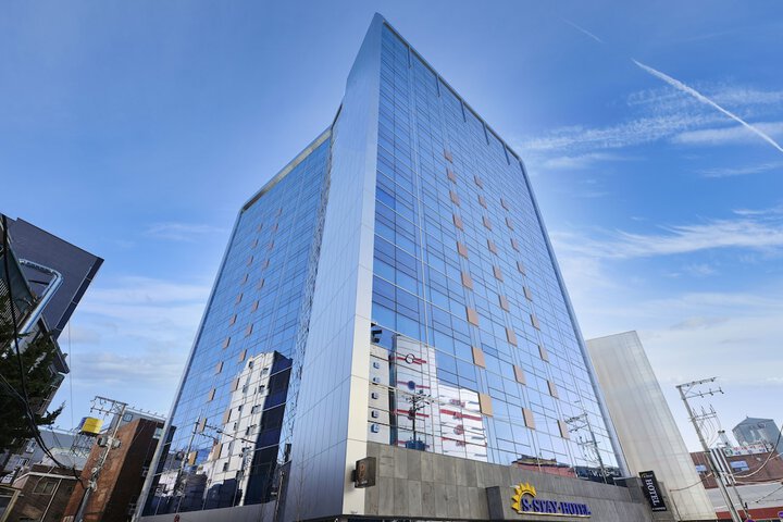 S Stay Hotel