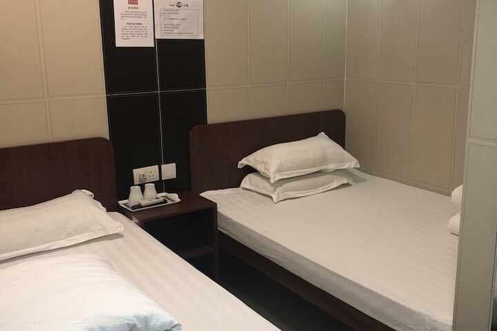 Room 20 of 40