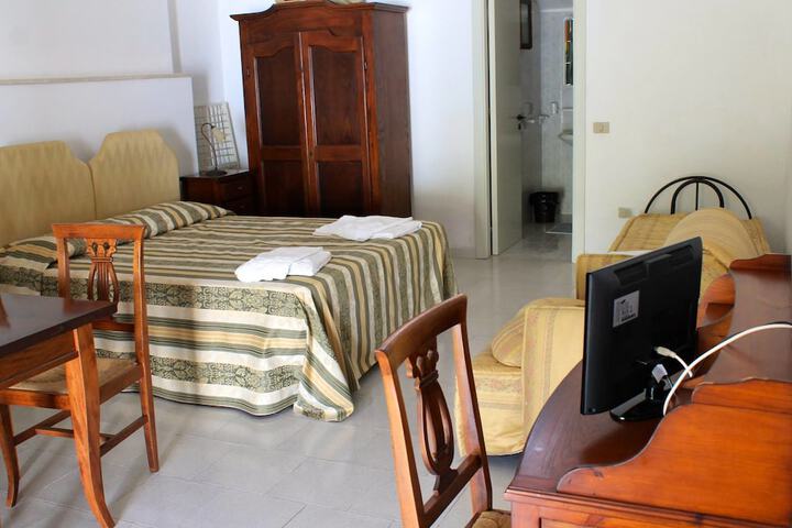 Room 7 of 55