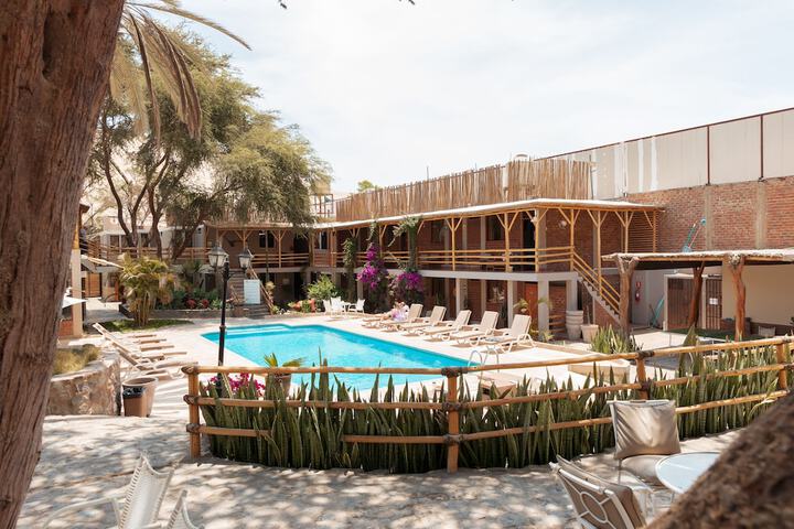 Exterior of Hotel El Huacachinero - Hotel Familiar