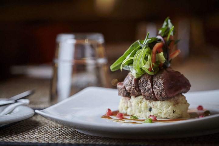 Dining 60 of 131