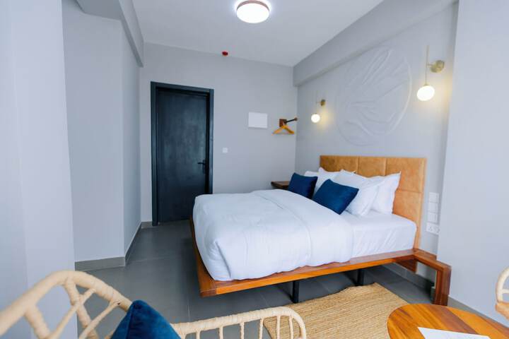 Room 5 of 61
