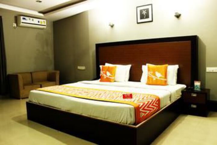 Room 10 of 17
