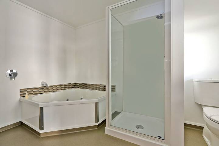 Room 40 of 54