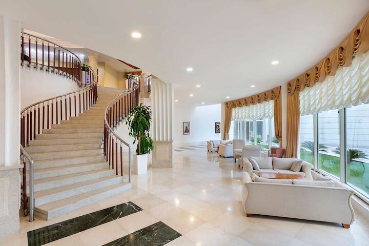 Lobby Photos