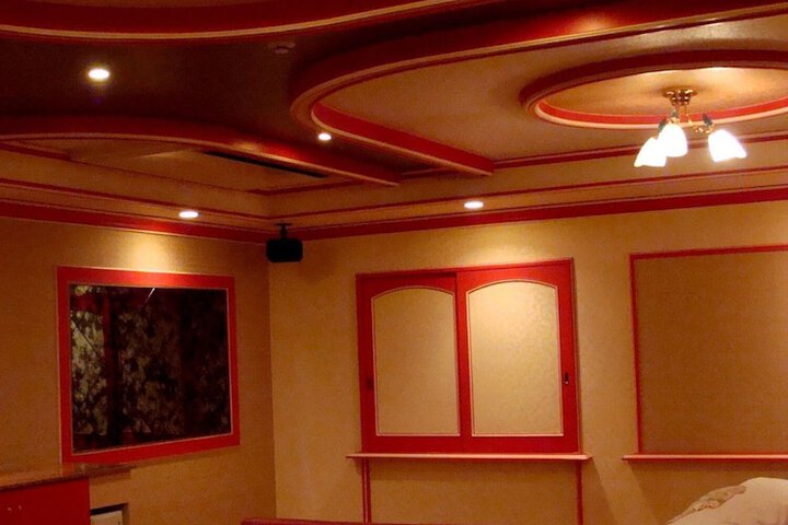 Room 12 of 31