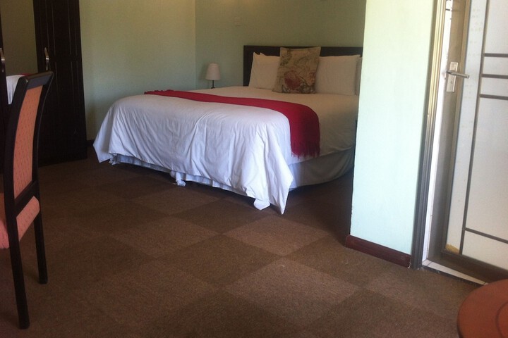 Room 10 of 22