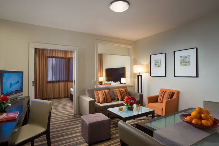 Room 4 of 28